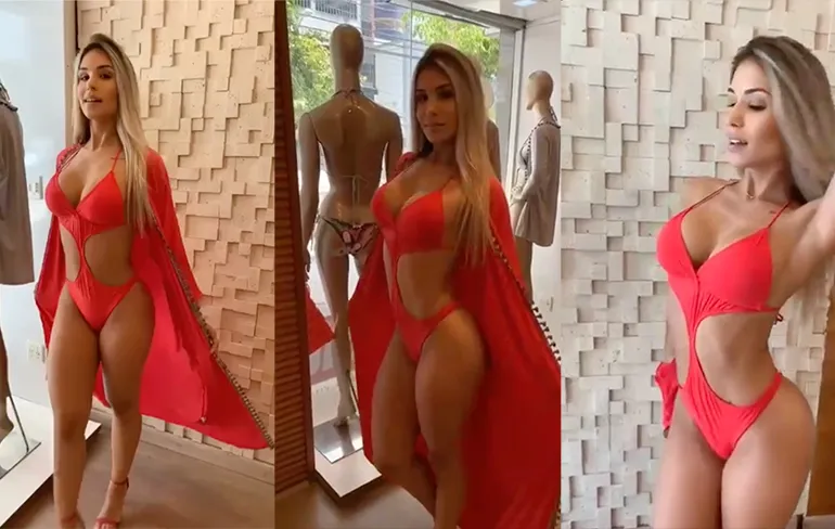 Nazomeren 2019: Dame laat haar bikini zien