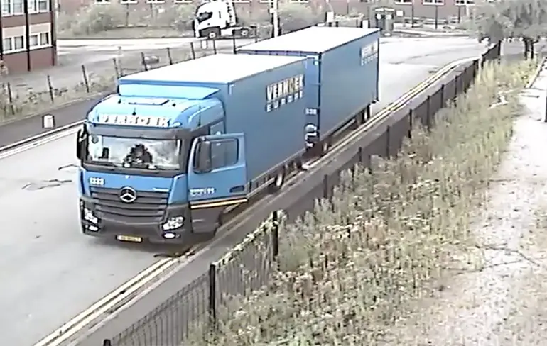Nederlandse trucker gaat viraal met wildpoep video