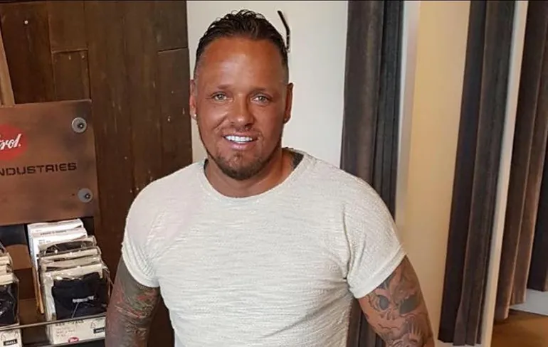 Nee joh, Ex-man Barbie verdachte in grootschalige zaak met vervalste merkkleding