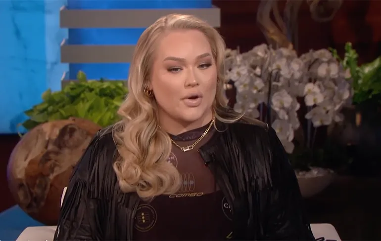 NikkieTutorials te gast in de talkshow van Ellen DeGeneres