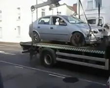 Nogal rigoureuze manier om wegsleepboete te omzeilen