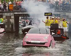 Nu weten we het zeker, een Fiat 500 is voor...