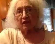 Oma snapt niets van vrouwen met tuinbroeken