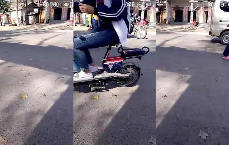 OMFG! Vrouw kan borsten niet verbergen!