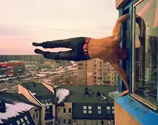 Ondertussen doet iemand aan ochtendgymnastiek in Rusland...