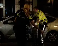 Ondertussen in 010... Man vecht met politie na oneerlijke aanhouding Marokkaan...