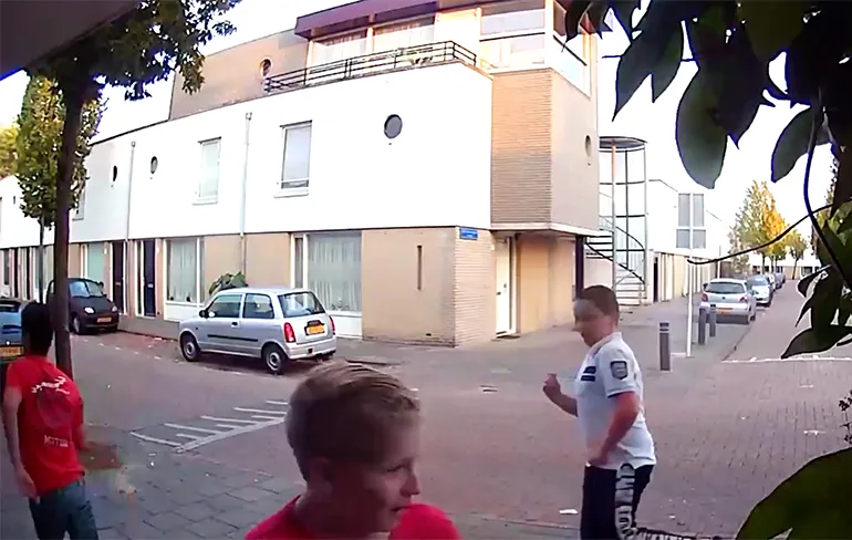 Ondertussen in Tilburg: Het verhaal van de populaire deurbel