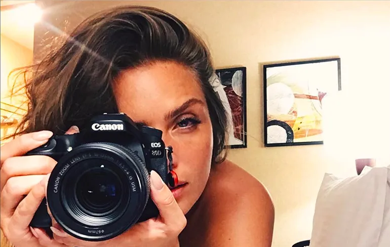 Ook goedemorgen! Zo mag Kim Feenstra ons altijd wel wakker maken!