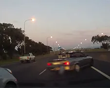 Ook op snelweg in Kaapstad zijn gordels wel handig!