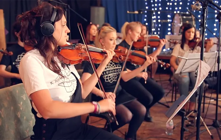 Orkest doet ode aan Keith Flint van The Prodigy