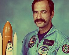 Oud-astronaut Wubbo Ockels is niet meer