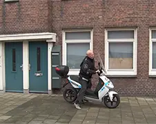 Parkeerwachter Peter is een beetje overbodig geworden