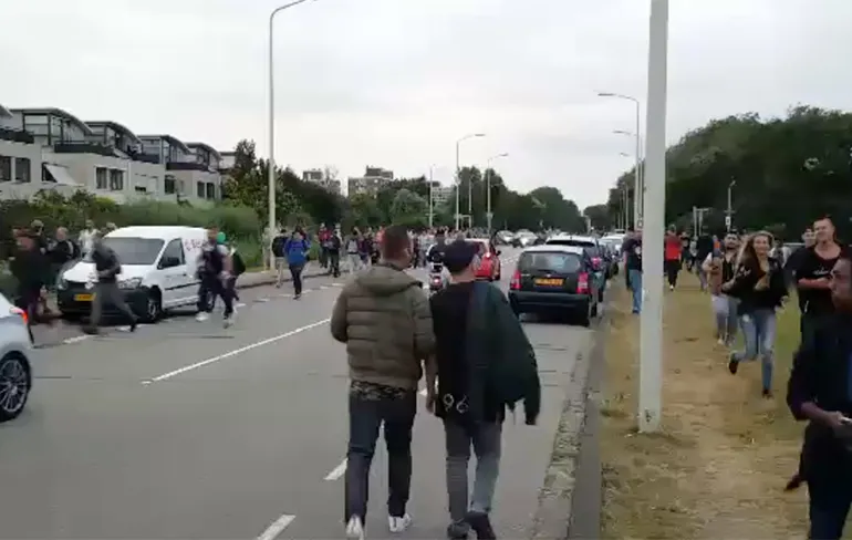 Pokemon Go gekkenhuis in Kijkduin om Blastoise!