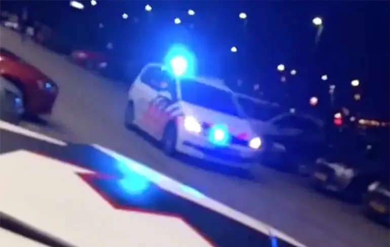 Politie doet Whoop Whoop in Den Bosch