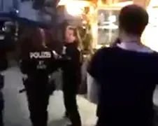 Politie pesten doe je zo!