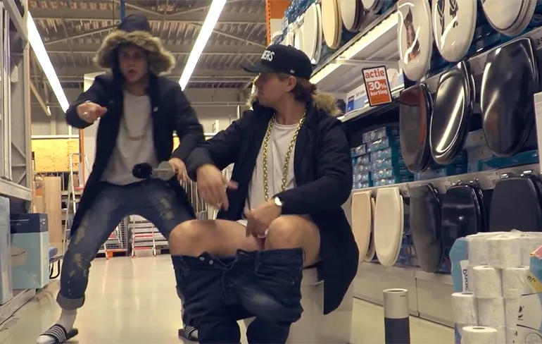 Ponkers Parodie Mans Not Hot van Big Shaq