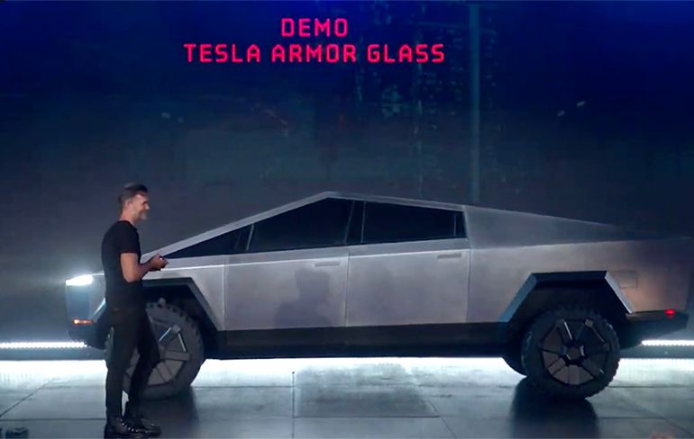 Presentatie van Cybertruck van Tesla gaat niet helemaal als gepland