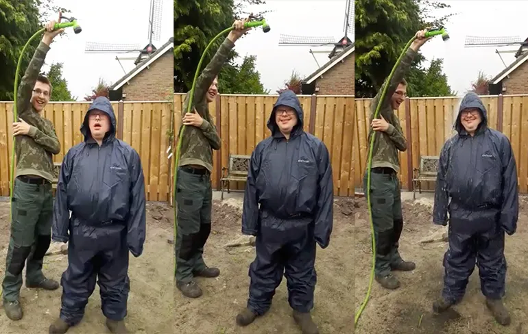 Proefkonijnen testen nieuwe regenpakken