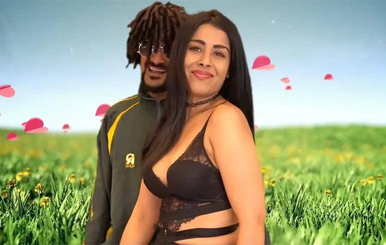 Punjabi Rasta doet aan Gluren bij de Buren