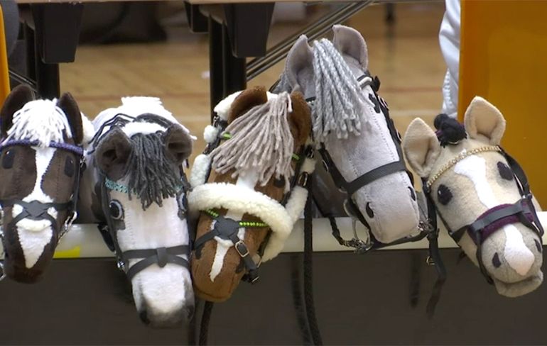 Rijden op stokpaardje is in Finland een echte sport