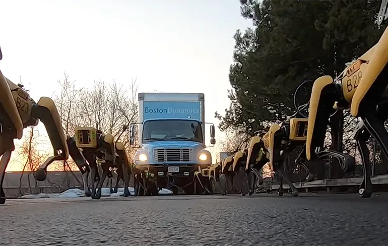 Robots van Boston Dynamics kunnen truck trekken