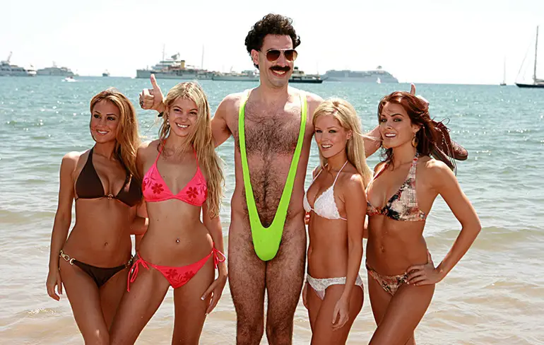 Roemeense televisiecrew bracht bezoek aan dorpje waar Borat is opgenomen