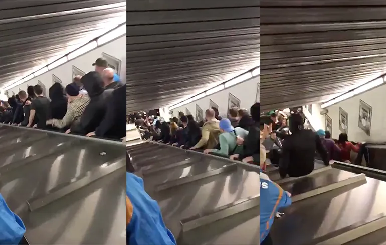 Roltrap vol met voetbalsupporters slaat op hol in Rome