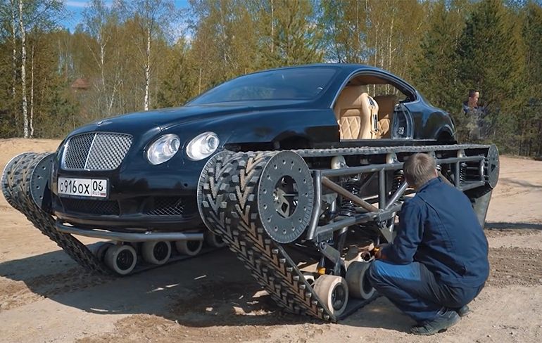 Russen voorzien een Bentley van rupsbanden