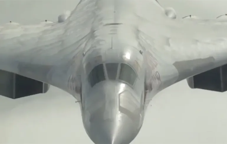 Russische Ministerie van Defensie laat cadeaus aan IS zien!