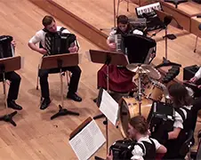 Sandstorm van Darude op accordeons
