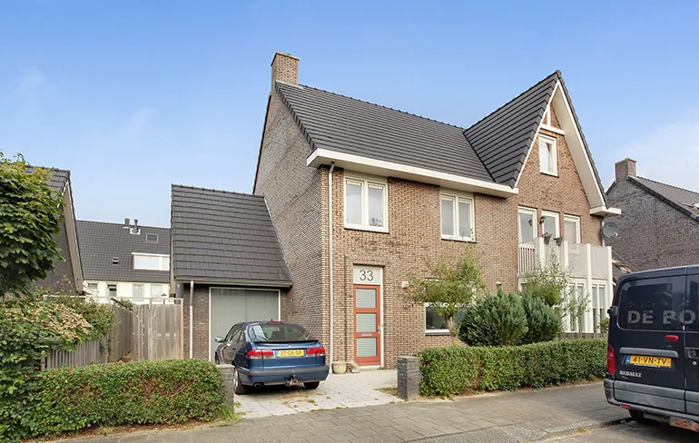 Schat, fotograaf van Funda komt morgen, kun jij een beetje opruimen?