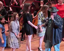 Seattle Symphony doet Baby Got Back met Sir Mix-A-Lot