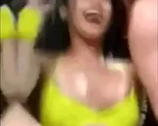 Sexy Braziliaanse fan had borsten erg los in de tas