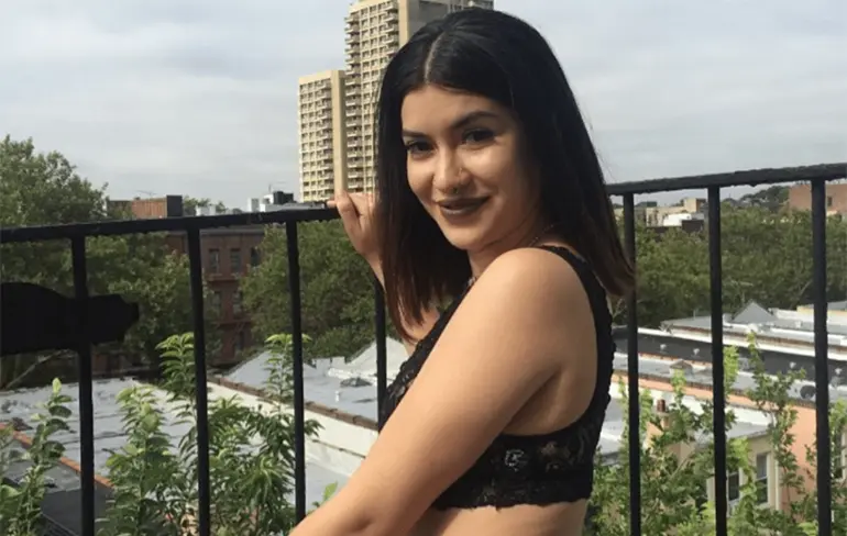 Sexy Insta foto's van Chick die fooienpot stal van Uber chauffeur