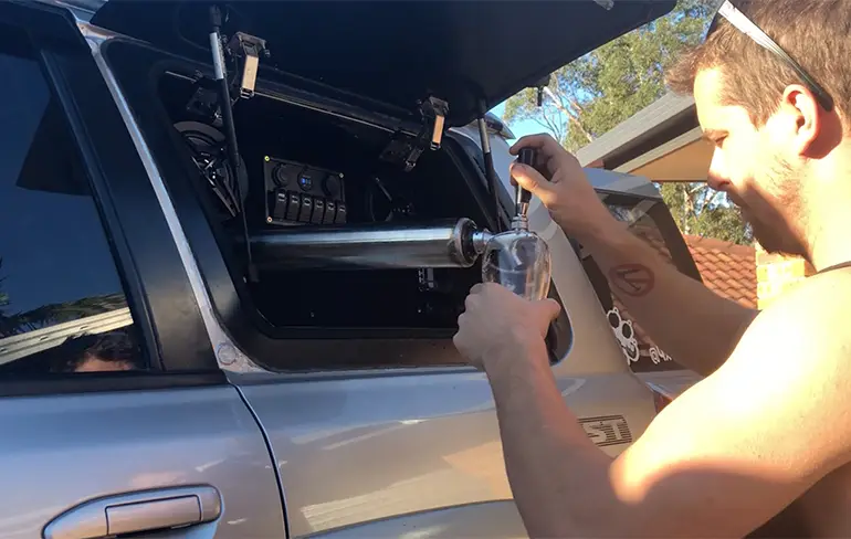 Shut Up And Take My Money: Auto met biertap