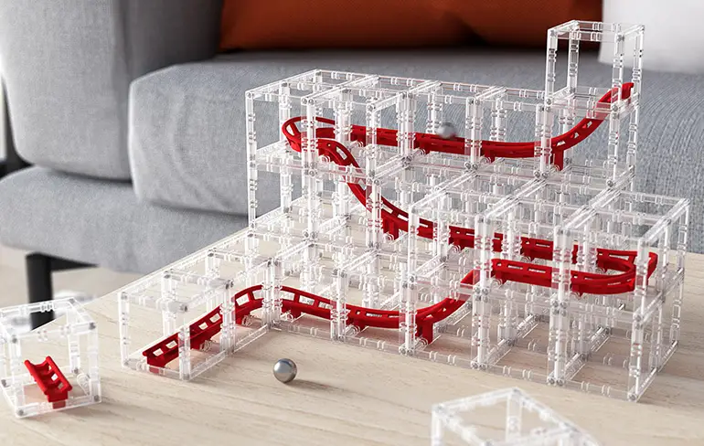 Shut Up And Take My Money: Magnetische blokjes om knikker achtbaan te bouwen