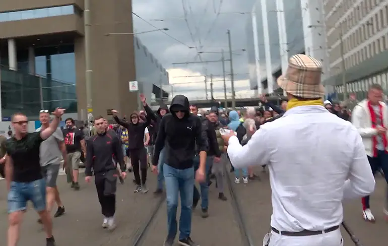 Slijptol is niet zo populair bij "demonstranten" anti-lockdownprotest