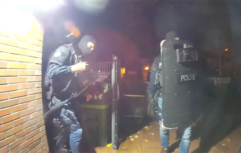 Slimme deurbel legt bezoekje van arrestatieteam vast