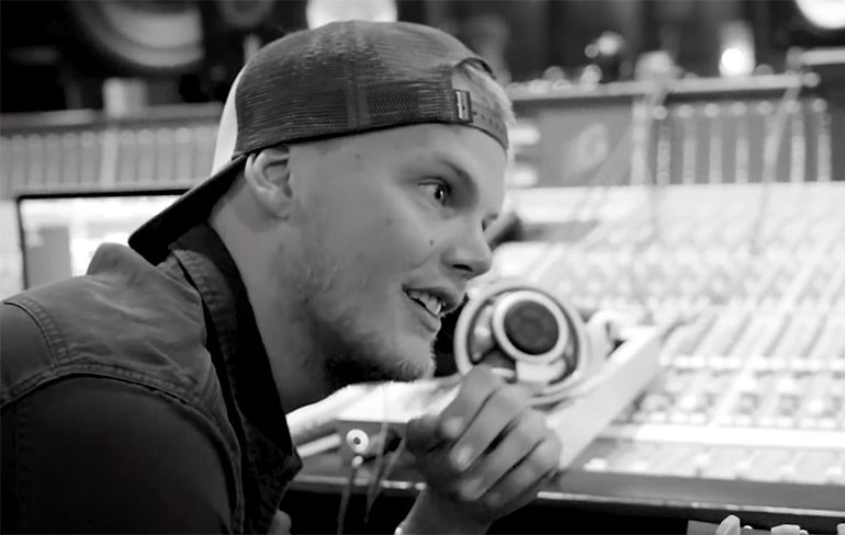 SOS is eerste nieuwe nummer van overleden dj-producer Avicii