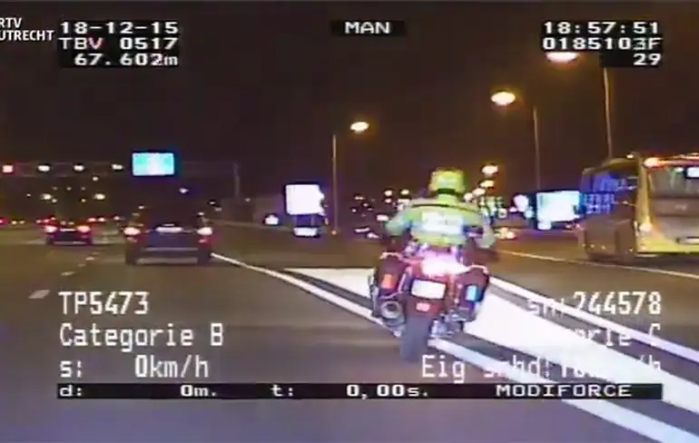 Spectaculaire kilometerslange politie-achtervolging over de A2