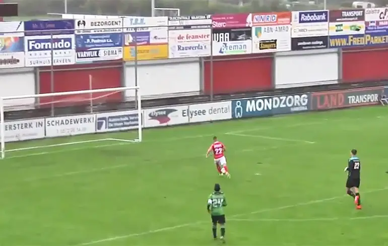 Spits Harkemase Boys gaat viral met blunder van de eeuw