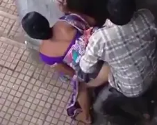 Stelletje ergens in Azië doen vluggertje...