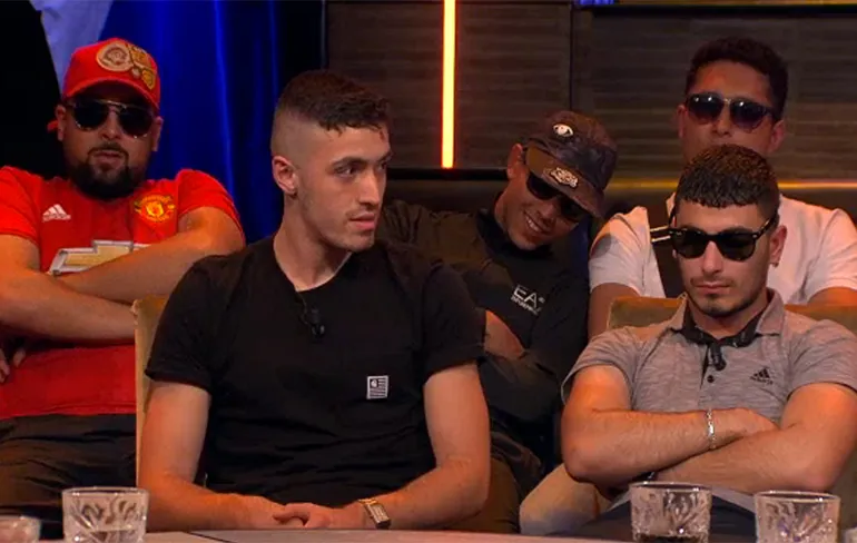 Strijders uit Zaanse wijk Poelenburg te gast bij Pauw