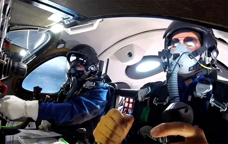 Succesvolle testvlucht van bemand ruimtevaartuig Virgin Galactic