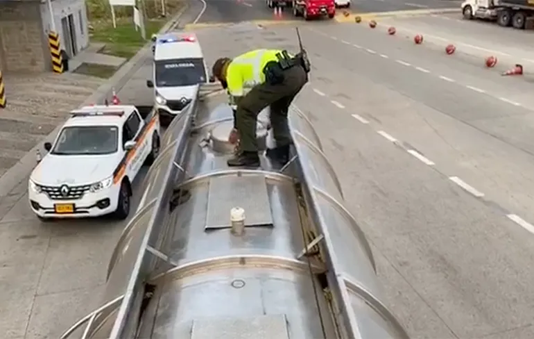 Tankwagen met ruim 1100 kilo drugs in beslag genomen