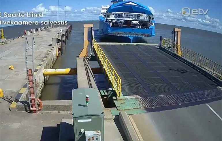 Technische problemen zorgen ervoor dat veerboot kade ramt in Estland