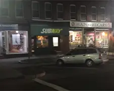 That Escalated Quickly: Cameraman trekt pistool