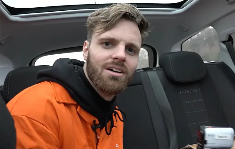 Tim Hofman van BOOS ook op de vlucht voor StukTV
