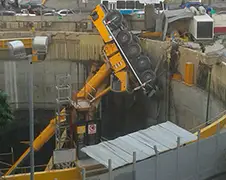 Twee kranen vallen om in Caracas
