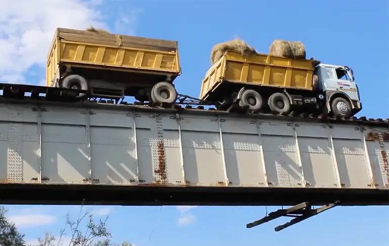 Brug voor chauffeurs met stalen ballen